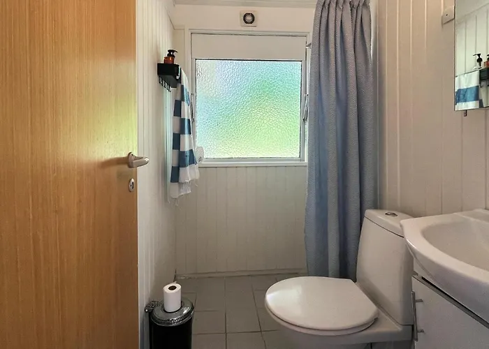 3 Bedroom Stunning In Semesterbostad Eskebjerg
